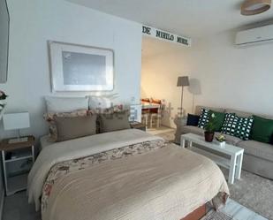 Dormitori de Apartament de lloguer en Algeciras amb Calefacció, Moblat i Forn