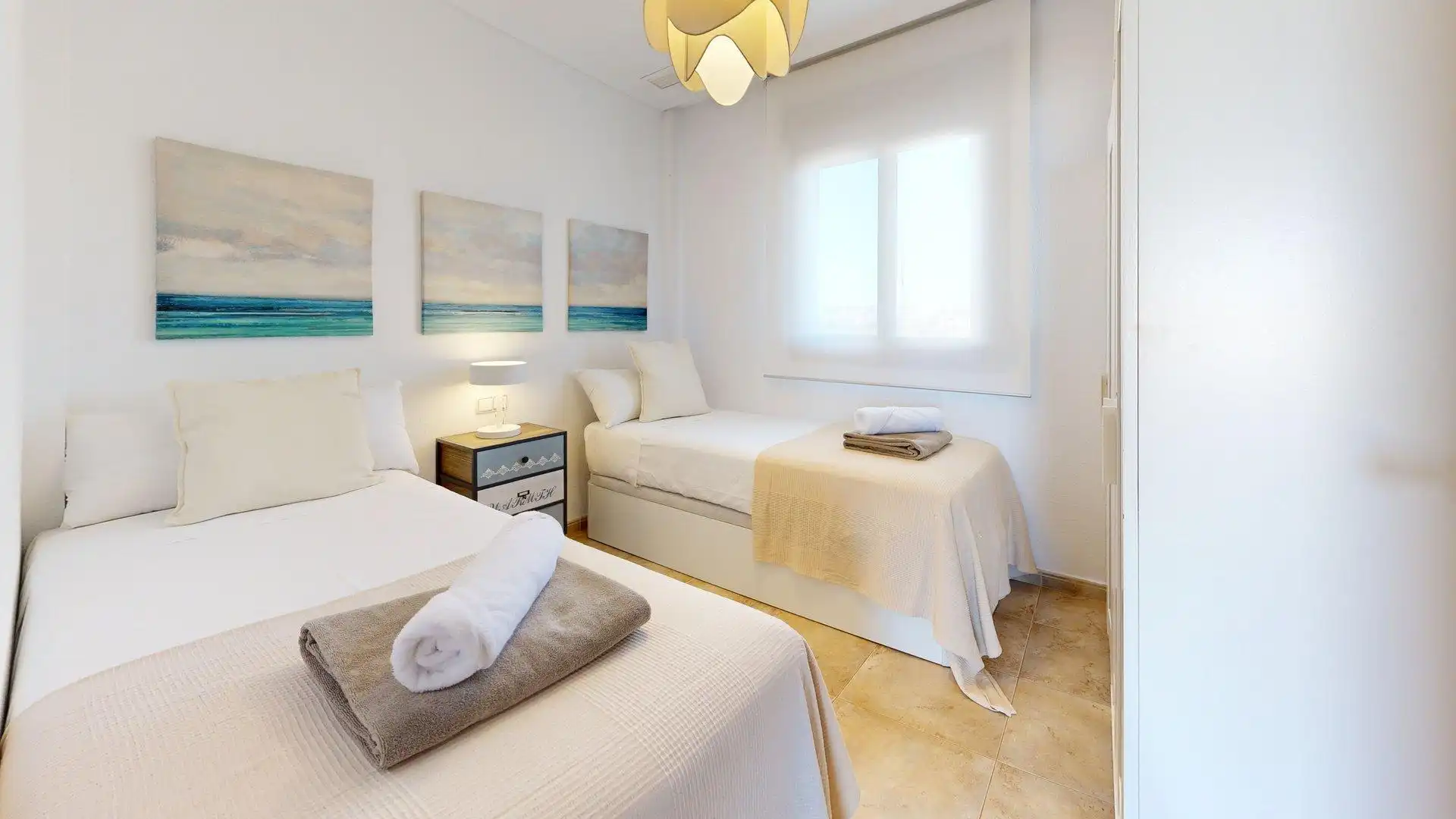 Habitación de Apartamento de alquiler en Elche / Elx con Aire acondicionado, Calefacción y Jardín privado