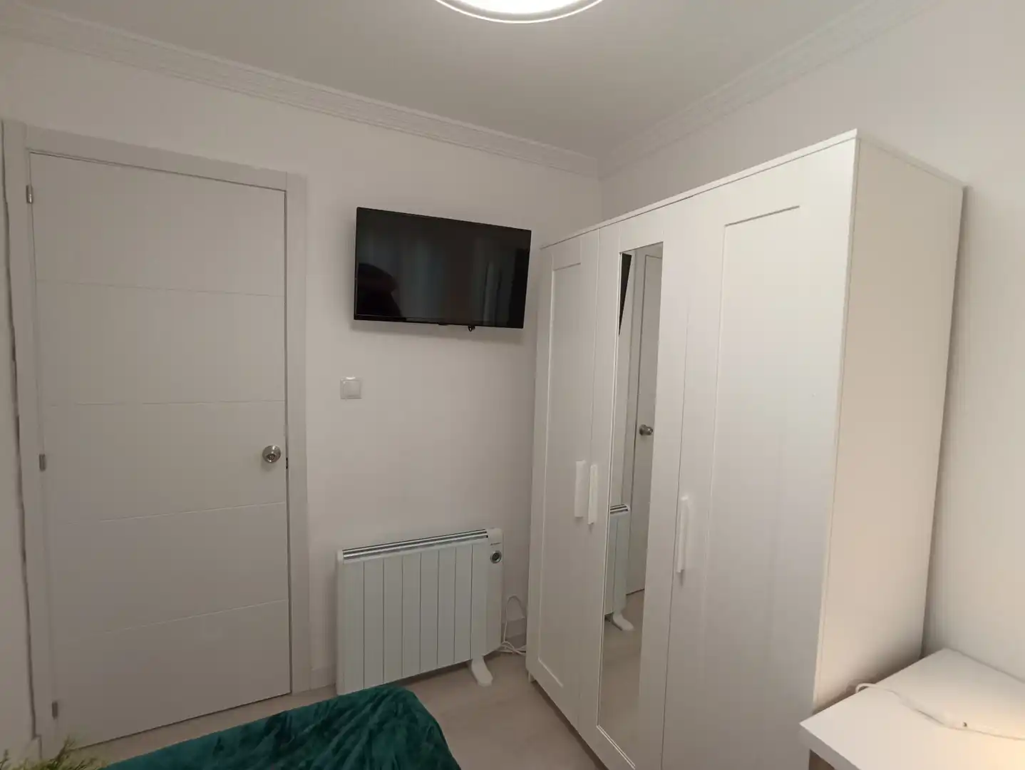 Habitación de Piso para compartir en Madrid con Calefacción, Parquet y Amueblado
