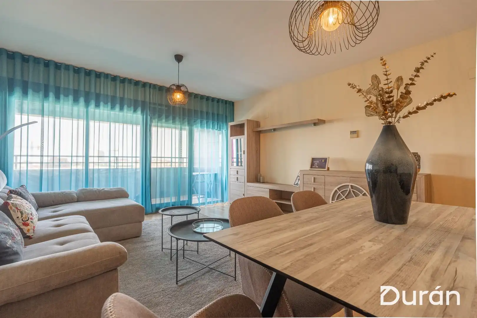 Living room of Flat for sale in El Ejido  with Parquet flooring, Terrace and Furnished