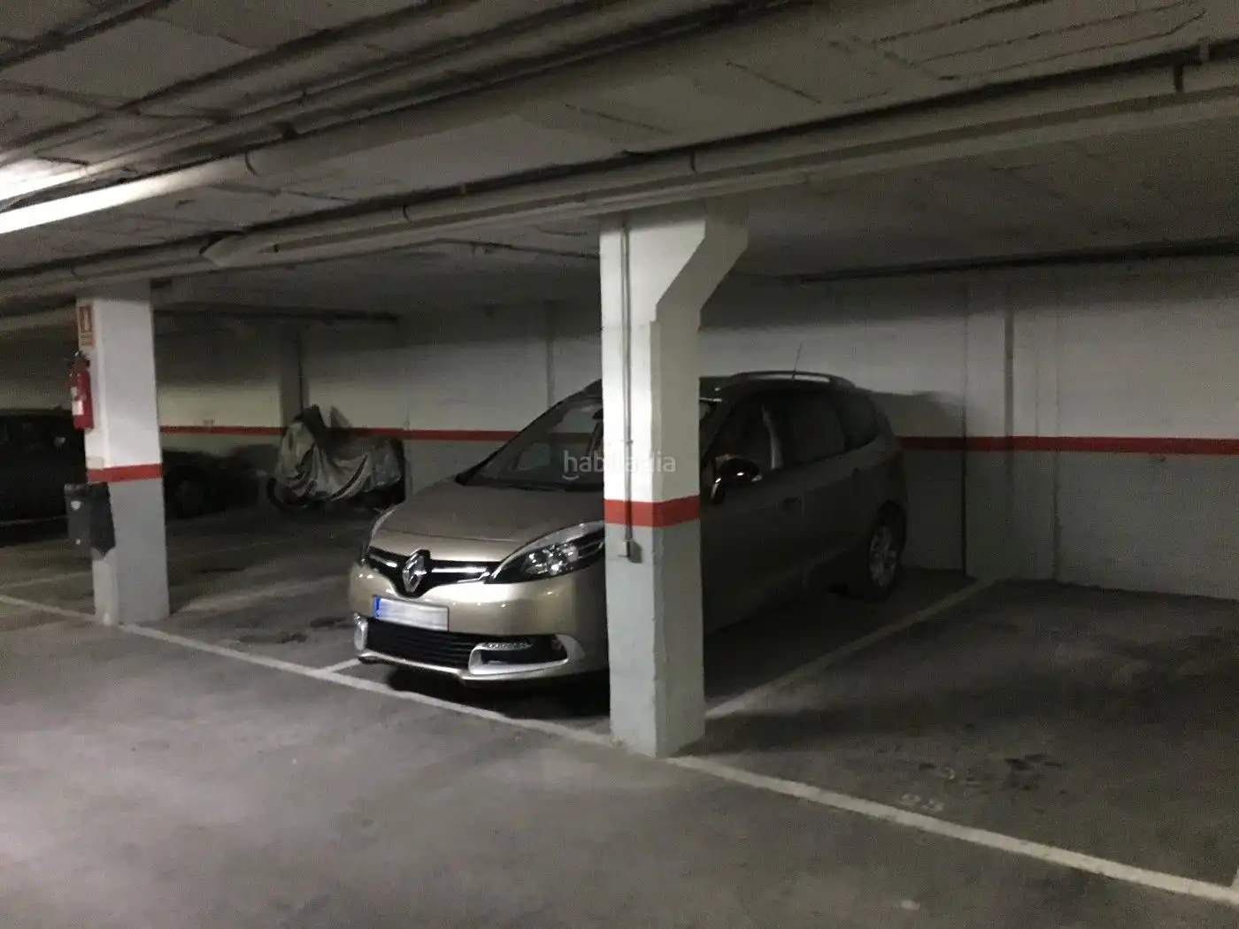 Einzelparkplatz zur Miete in Passeig de Vilafranca 19