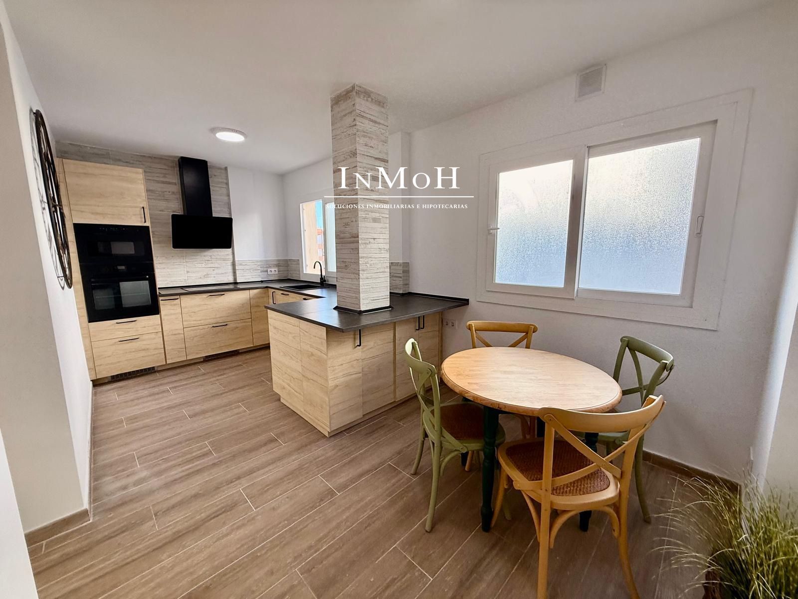 Kitchen of Flat for sale in  Cádiz Capital  with Air Conditioner, Terrace and Furnished