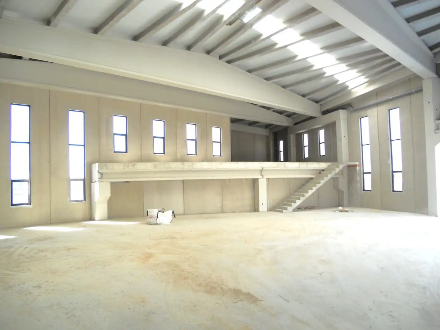 Fabrikhallen zur Miete in Benissa