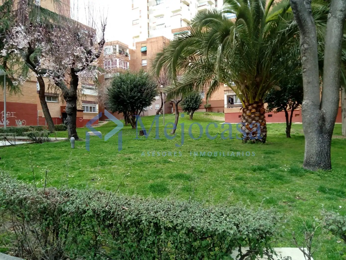 Jardín de Piso en venta en Madrid con Calefacción, Jardín privado y Terraza