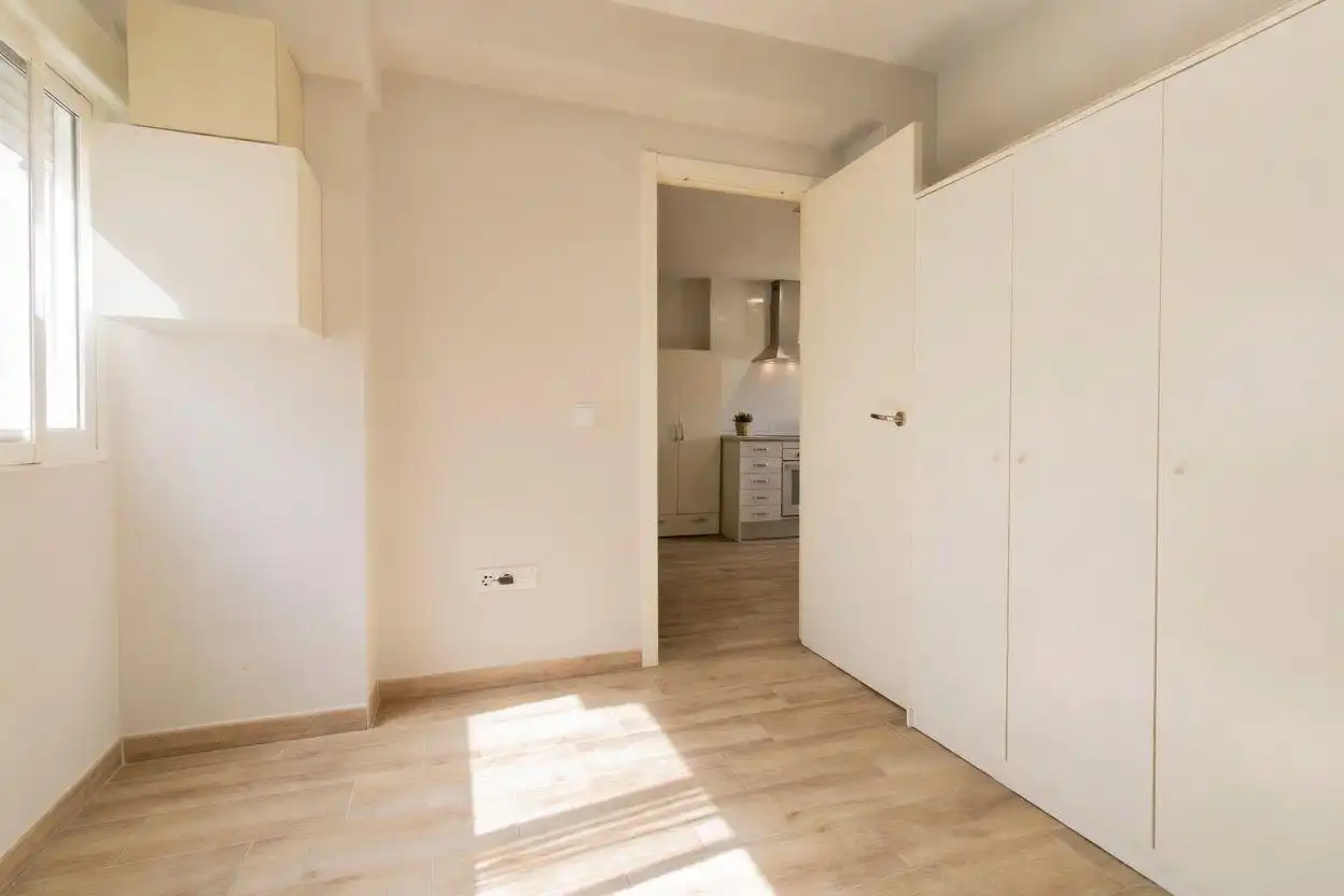 Bedroom of Flat for sale in Valencia  with Air Conditioner