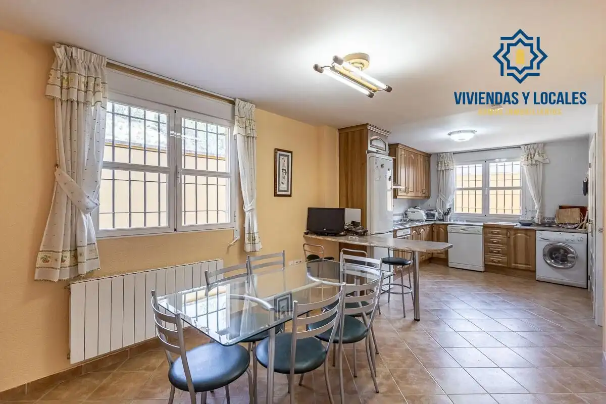 Villa mit Pool zum Verkauf in Calle Olivo, imagen 11