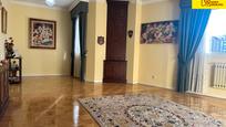 Living room of Flat for sale in Santiago de Compostela   with Heating, Parquet flooring and Storage room