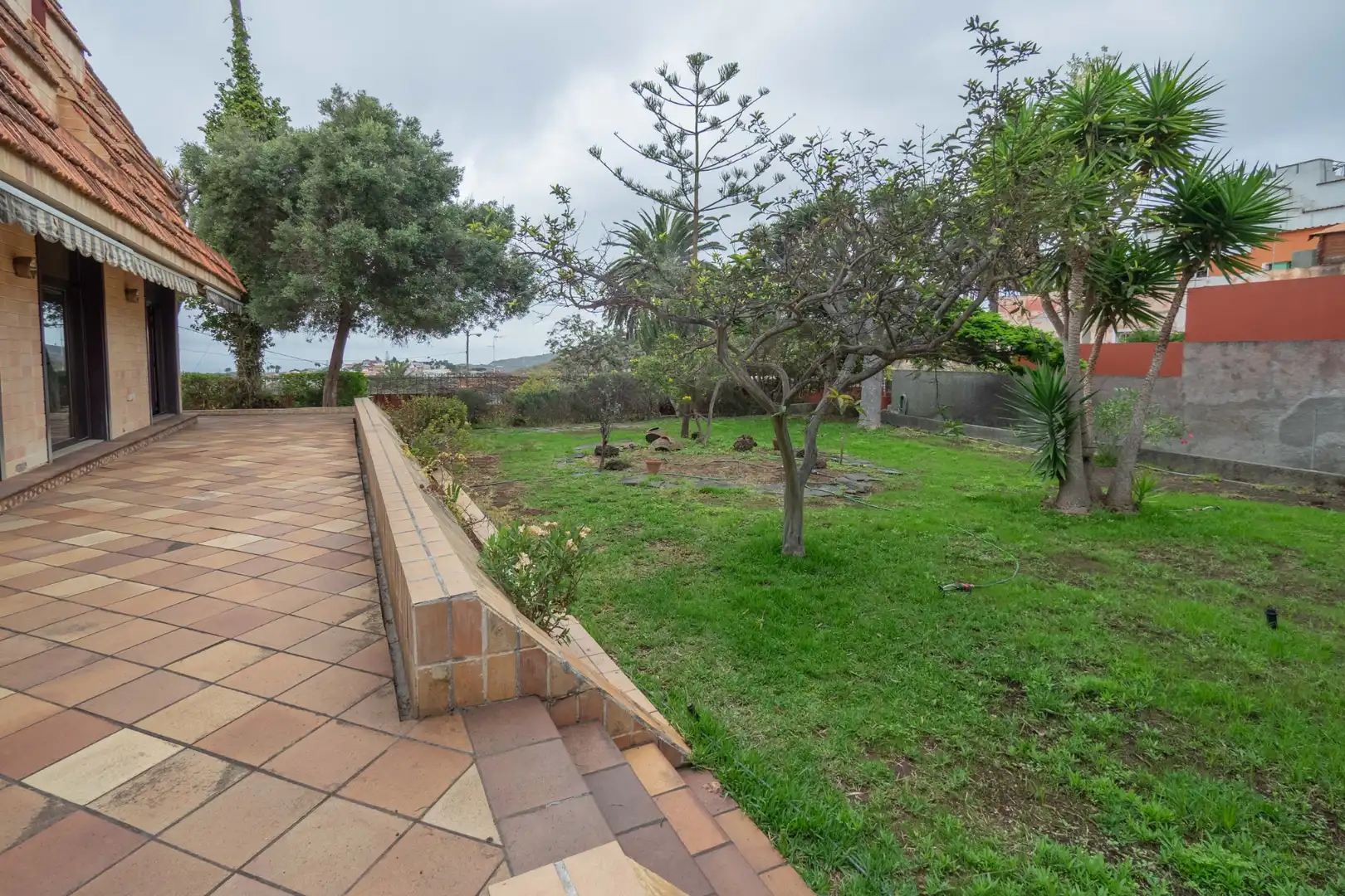 Jardí de Casa o xalet en venda en Las Palmas de Gran Canaria amb Aire condicionat, Jardí privat i Parquet
