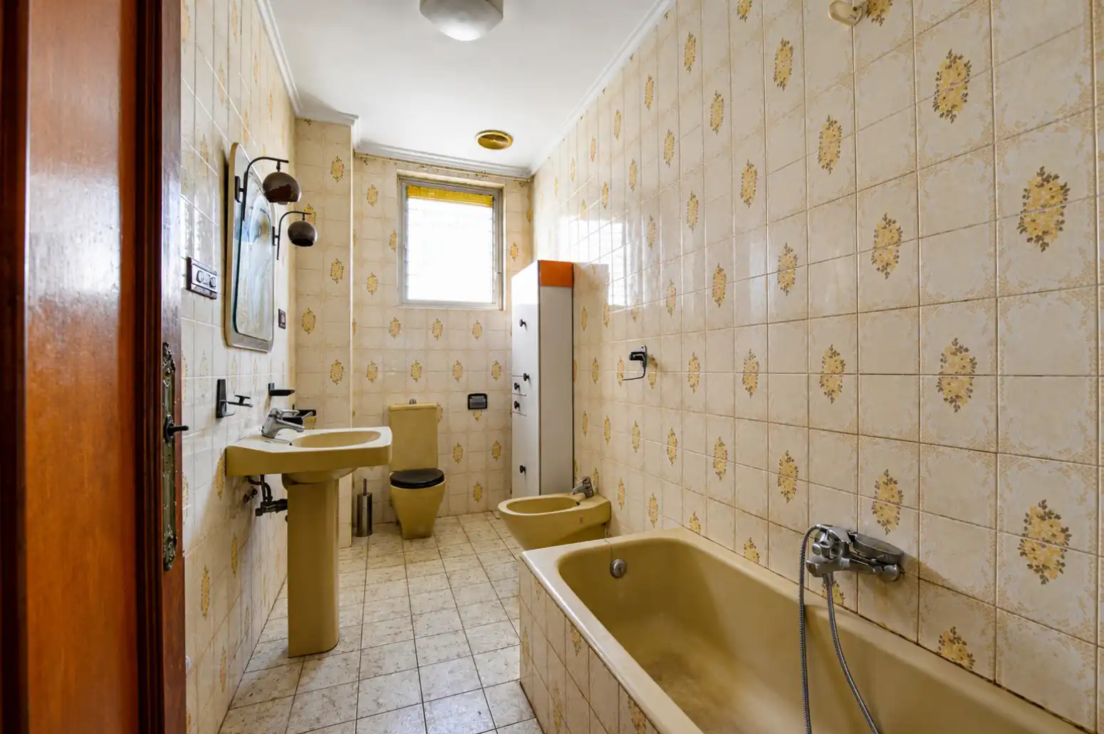 Bathroom of Houses for sale in Foios  with Terrace and Storage room