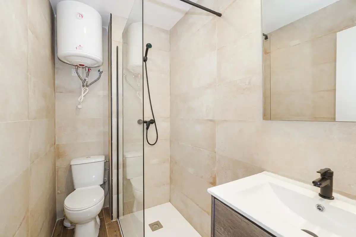 Baño de Piso en venta en Sevilla con Aire acondicionado, Calefacción y Amueblado