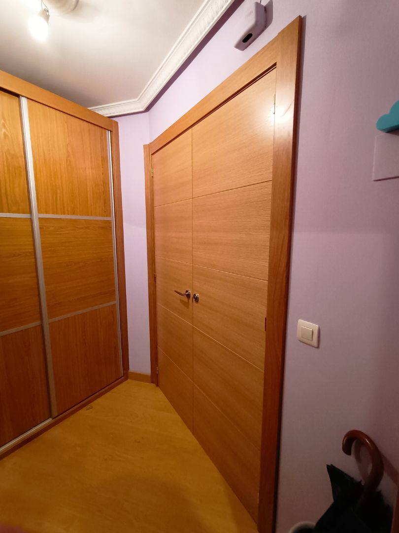 Pis de lloguer en Burgos Capital amb Parquet, Terrassa i Moblat