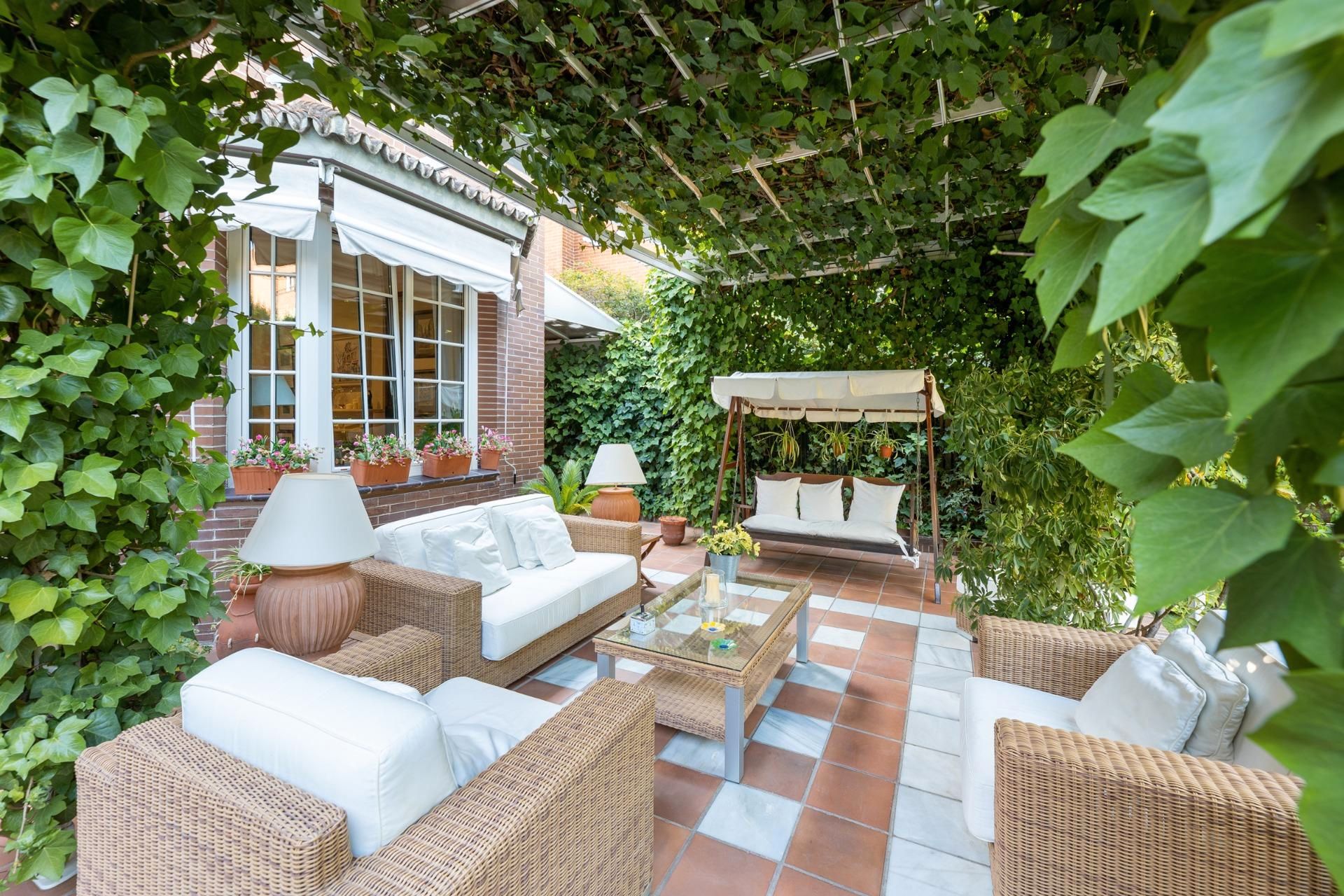 Terrace of Single-family semi-detached for sale in  Granada Capital  with Air Conditioner, Heating and Private garden