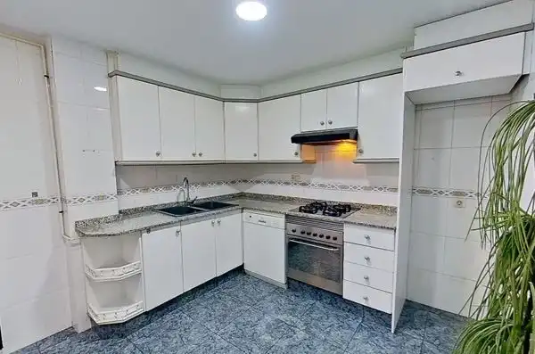 Küche von Wohnung zum Verkauf in Xirivella