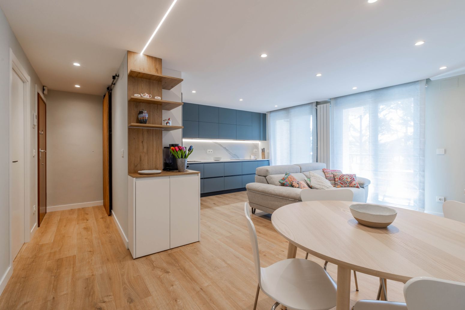 Living room of Flat for sale in Donostia - San Sebastián   with Heating, Parquet flooring and Terrace