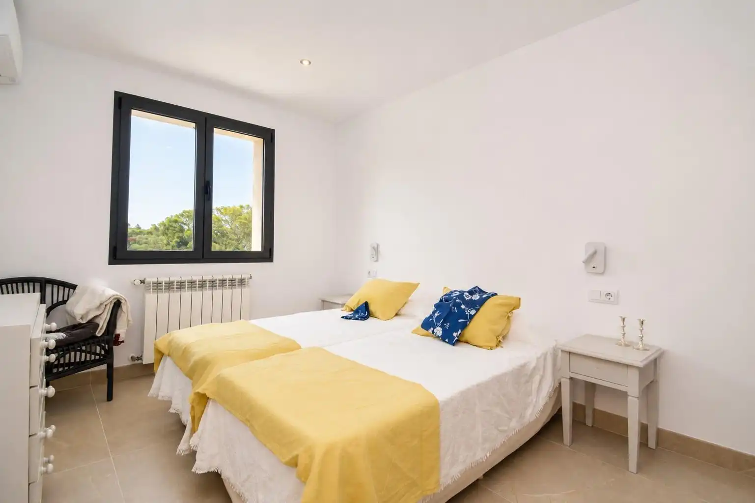 Schlafzimmer von Country house zur Miete in Búger mit Klimaanlage, Heizung und Privatgarten