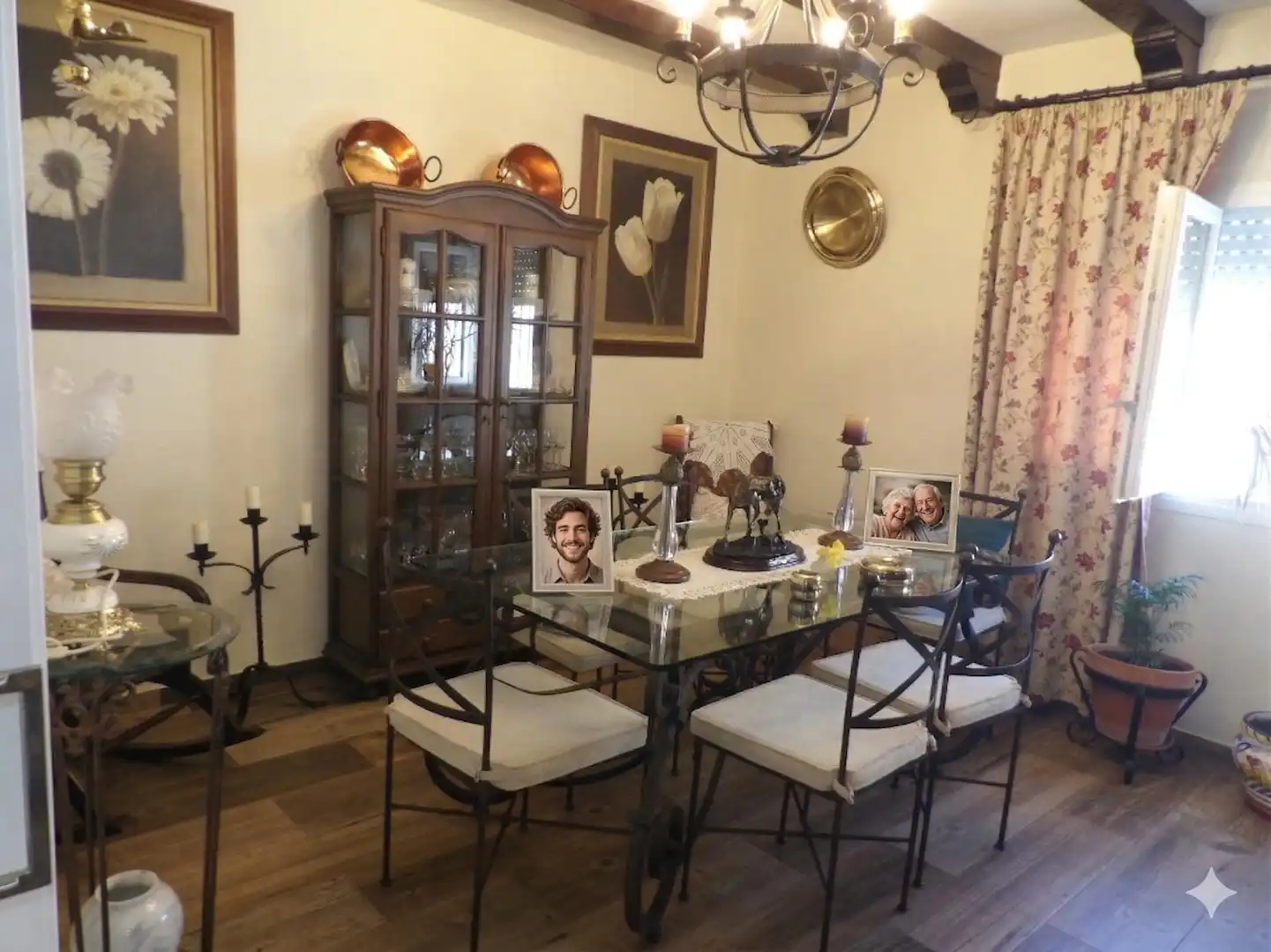 Dining room of Houses for sale in Algeciras  with Air Conditioner, Private garden and Storage room