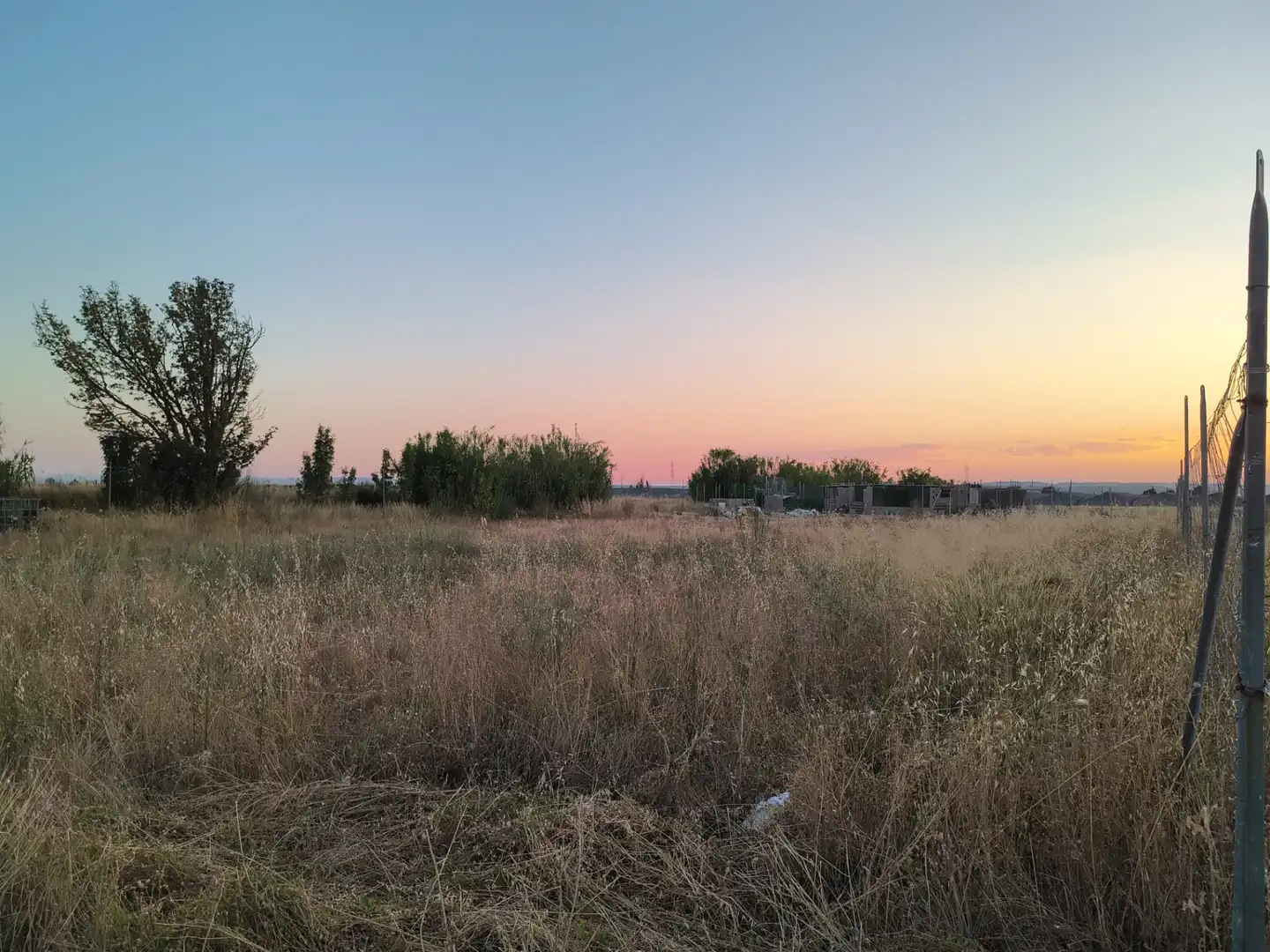 Finca rústica en venda en Zaragoza amb Jardí privat, Traster i Moblat