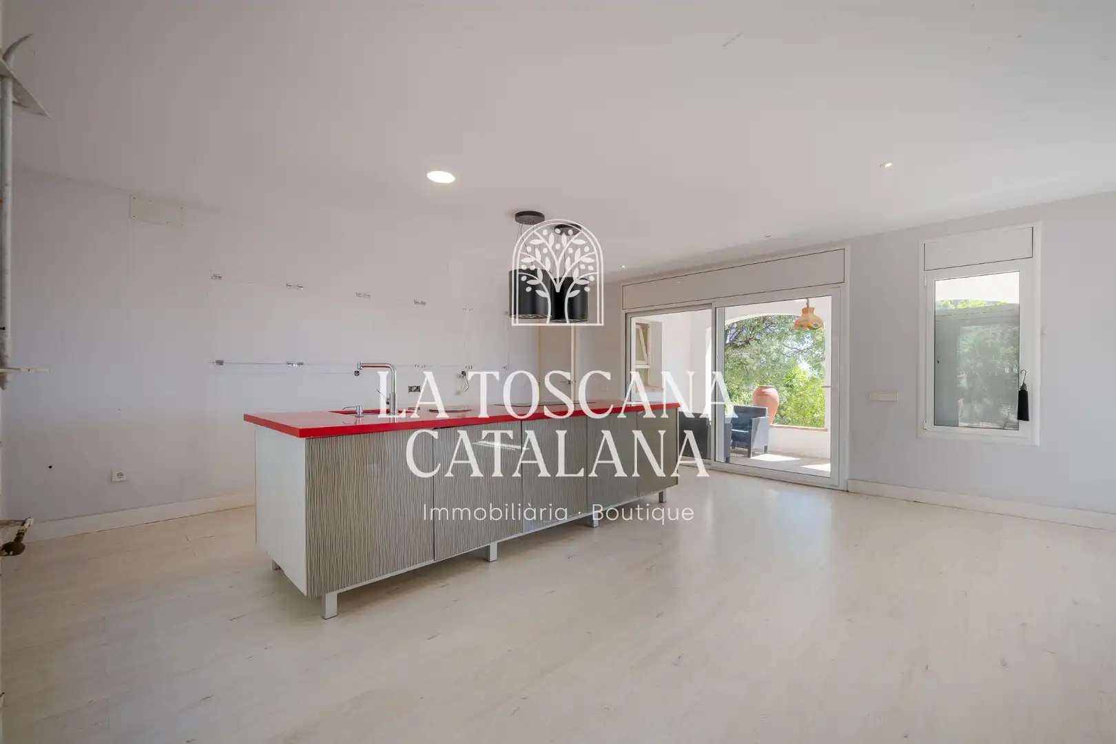 Villa con terrazza in vendita a Carrer Domènech i Montaner 23a, imagen 3