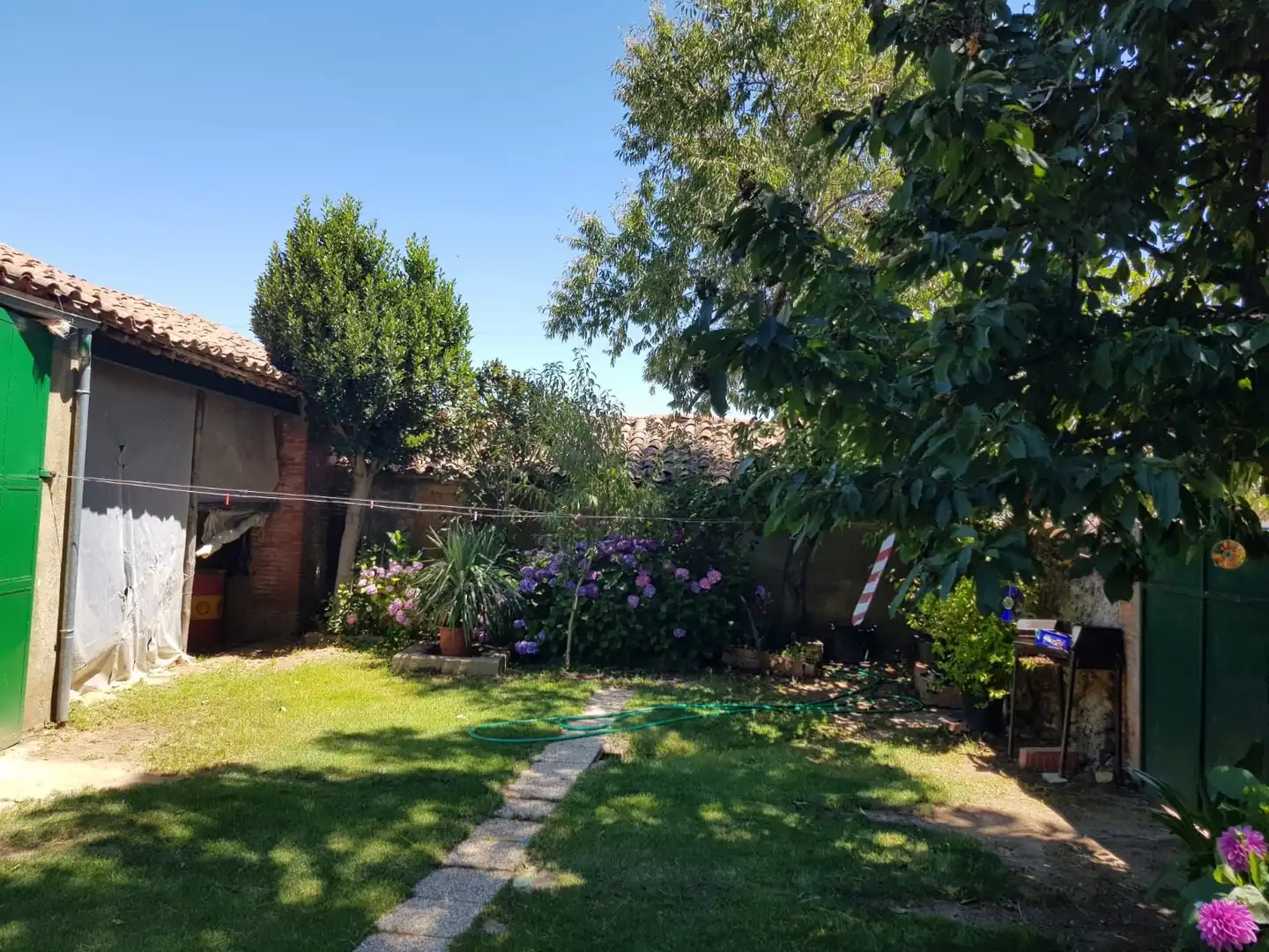 Jardí de Casa o xalet en venda en Aldehuela de Yeltes amb Calefacció, Moblat i Forn