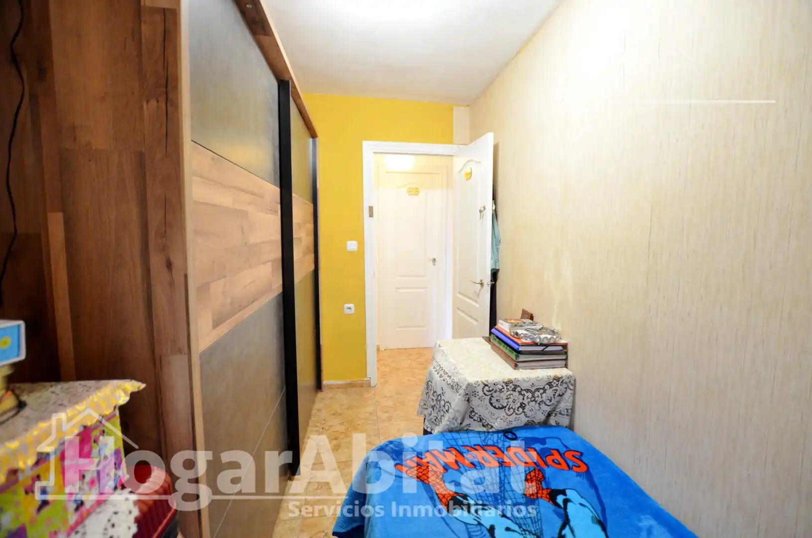 Flat for sale in Alicante / Alacant  with Air Conditioner, Private garden and Storage room