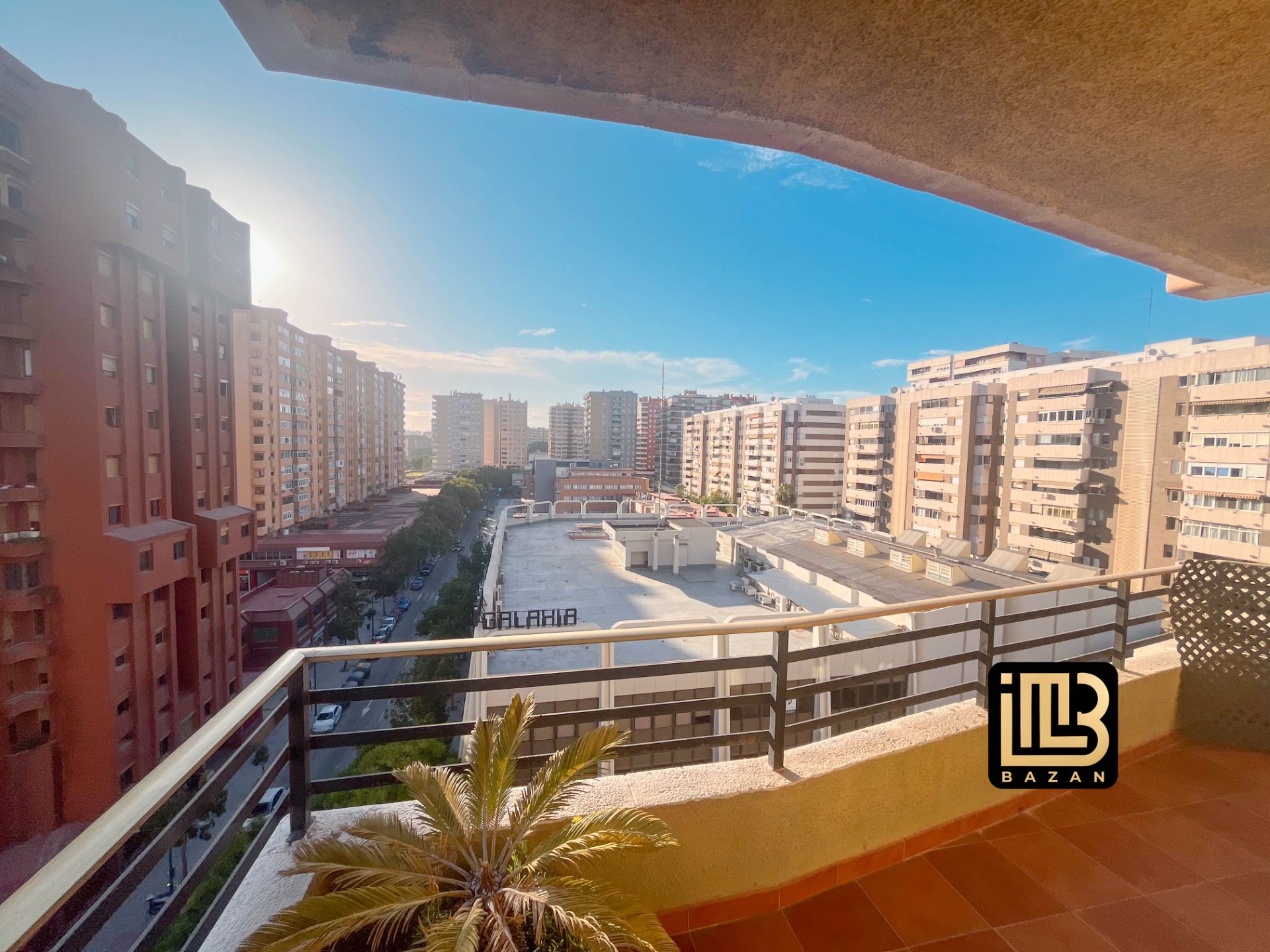 Vista exterior de Apartament de lloguer en Málaga Capital amb Aire condicionat, Parquet i Terrassa