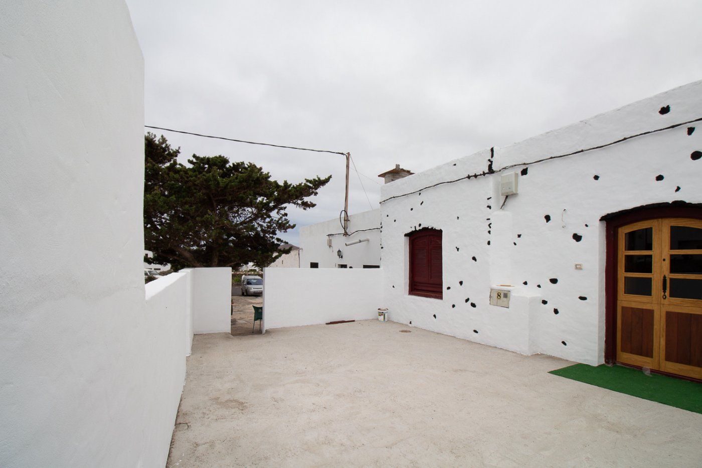 Vista exterior de Casa o xalet en venda en Tinajo amb Terrassa