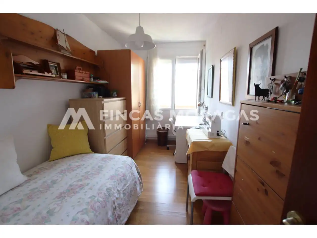 Bedroom of Attic for sale in Sant Cugat del Vallès  with Air Conditioner, Heating and Parquet flooring