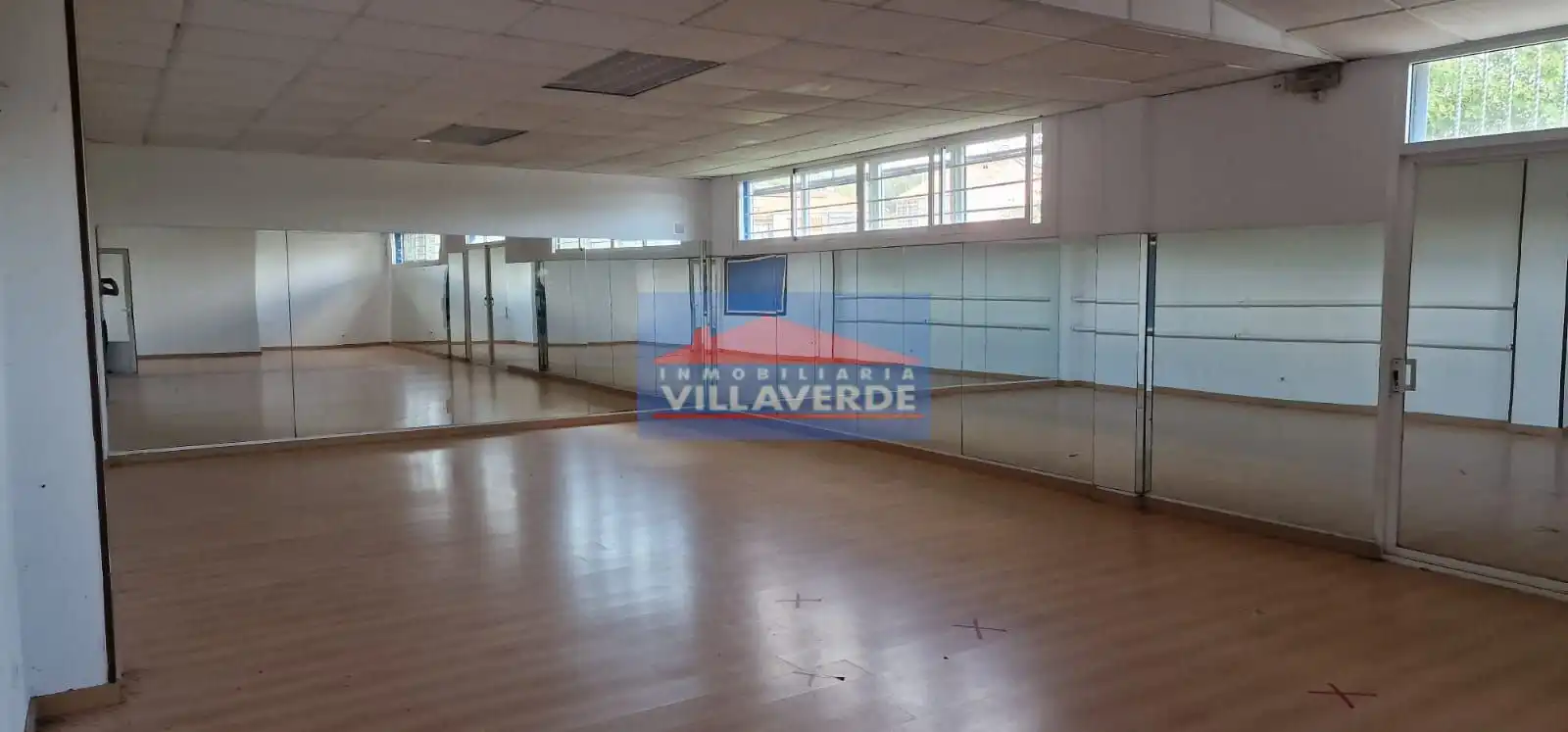 Industrial buildings for rent in Cangas 