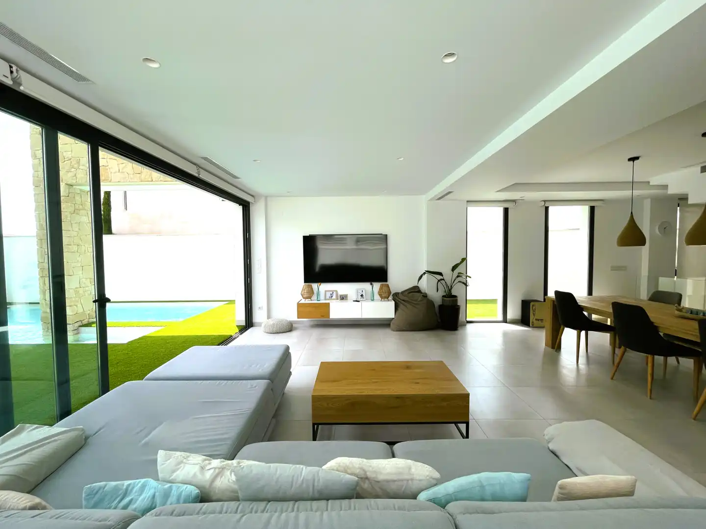 Sala de estar de Casa o chalet en venta en Callosa de Segura con Aire acondicionado, Calefacción y Jardín privado