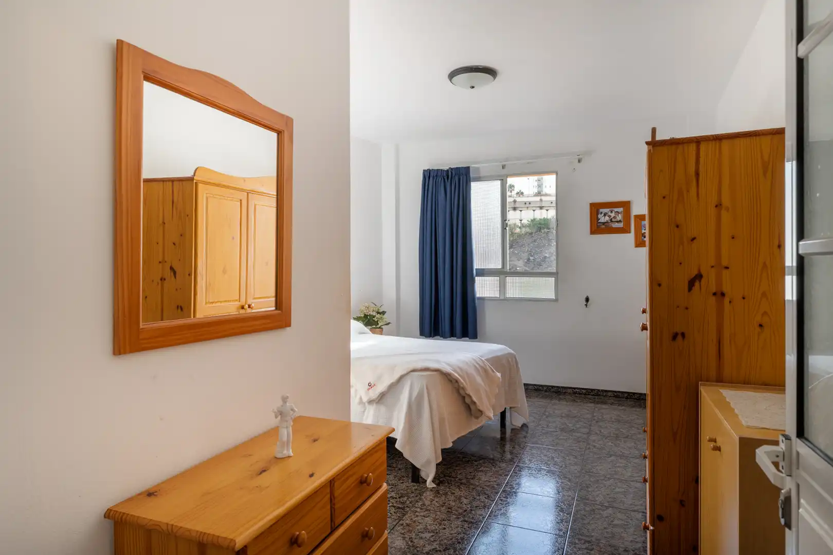 Habitación de Casa adosada en venta en Las Palmas de Gran Canaria con Terraza y Alarma