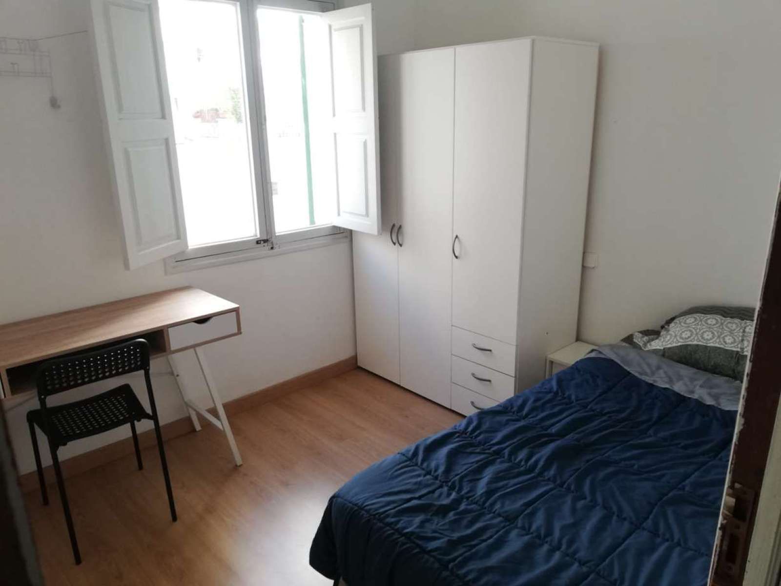 Flat to share in Bons Aires