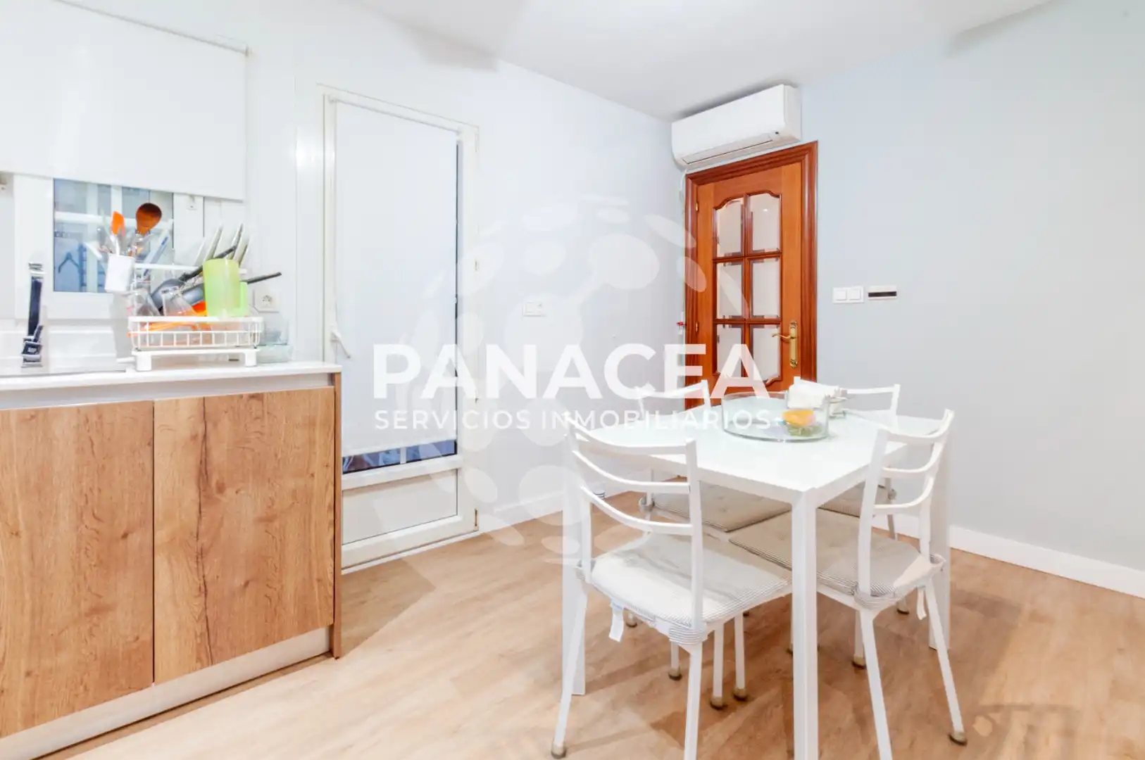 Kitchen of Flat for sale in Roquetas de Mar  with Air Conditioner, Furnished and Oven