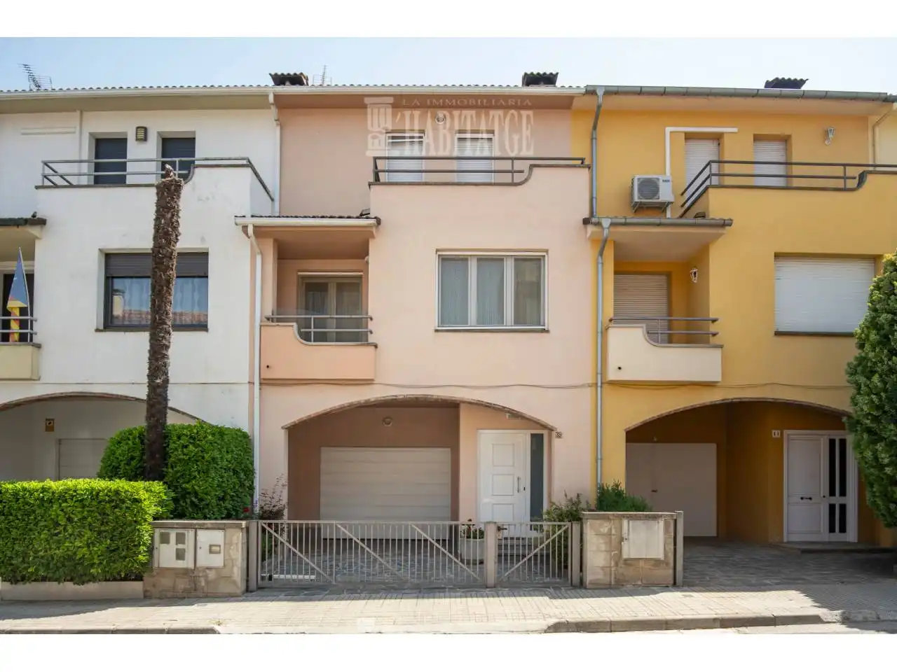 Exterior view of Houses for sale in Taradell, Barcelona