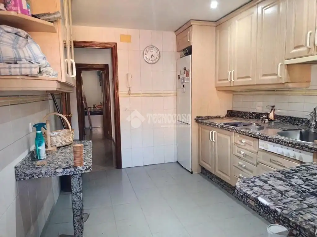 Cocina de Piso en venta en Córdoba con Aire acondicionado