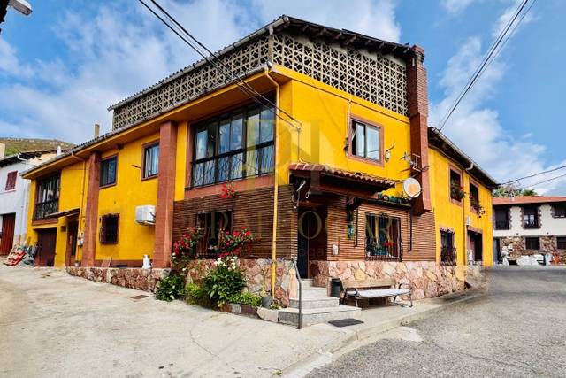 Casa-chalet en Venta en Lugar Mata, 80A en Valdepiélago