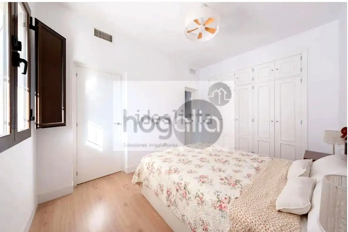 Piso de alquiler en Triana Casco Antiguo