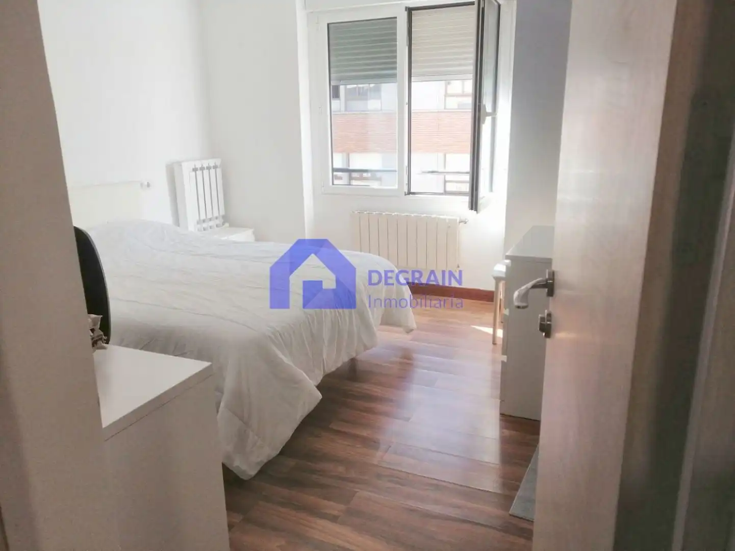 Piso en venta en de Pumarín, imagen 2