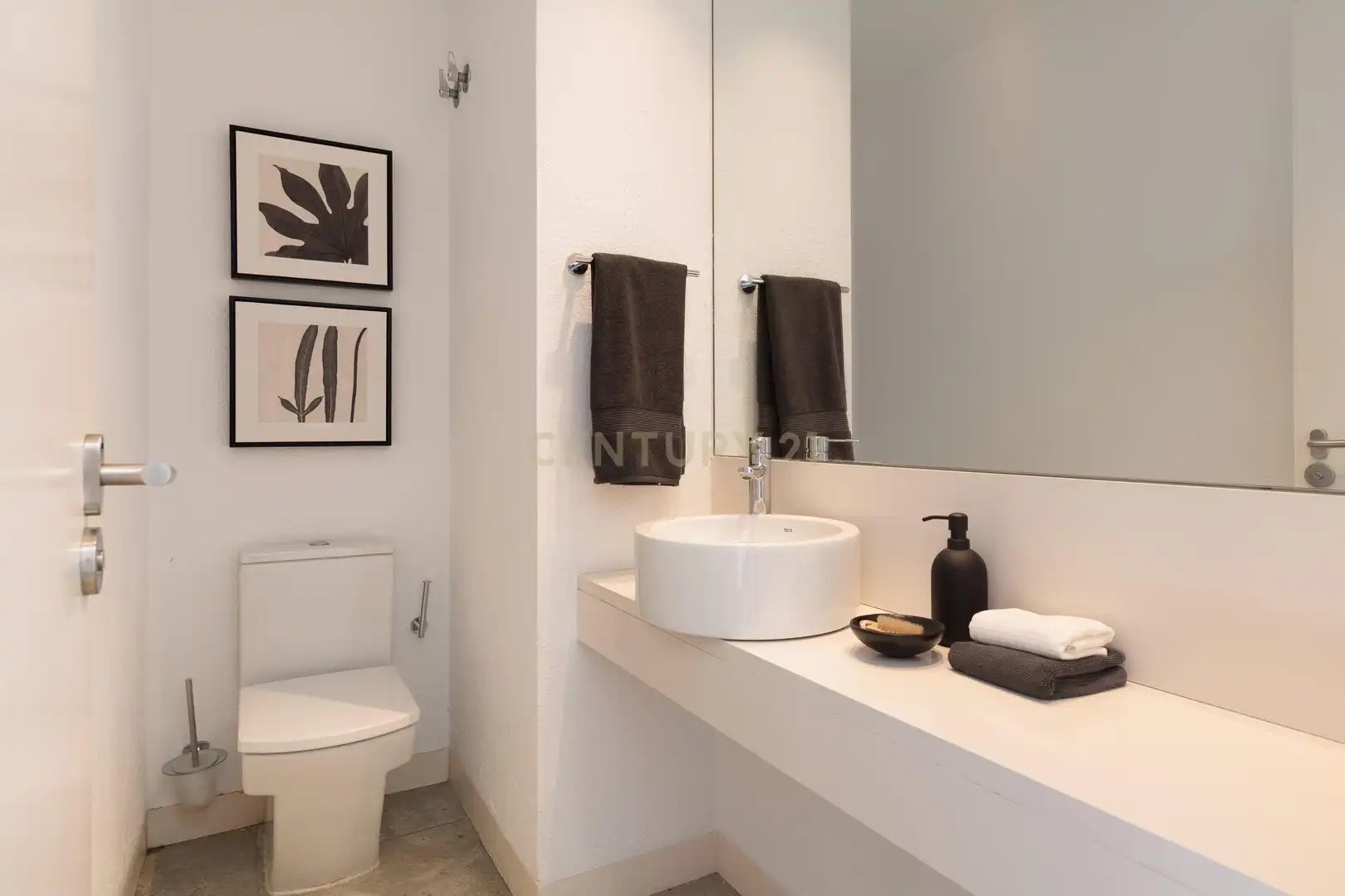 Bany de Casa o xalet en venda en Sant Cugat del Vallès amb Aire condicionat, Jardí privat i Traster