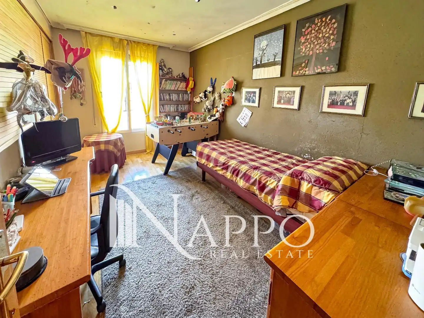 Bedroom of Attic for sale in Madrid  with Air Conditioner, Heating and Parquet flooring