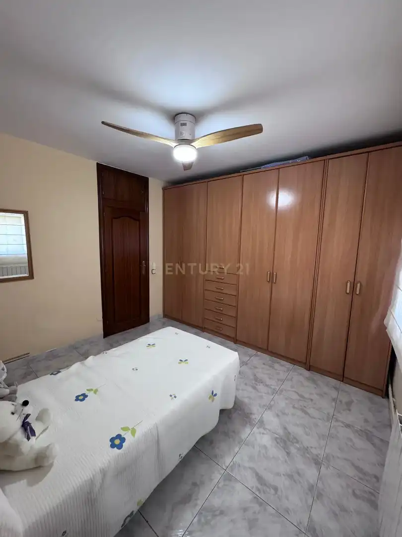 Habitación de Apartamento en venta en Badalona con Aire acondicionado y Balcón