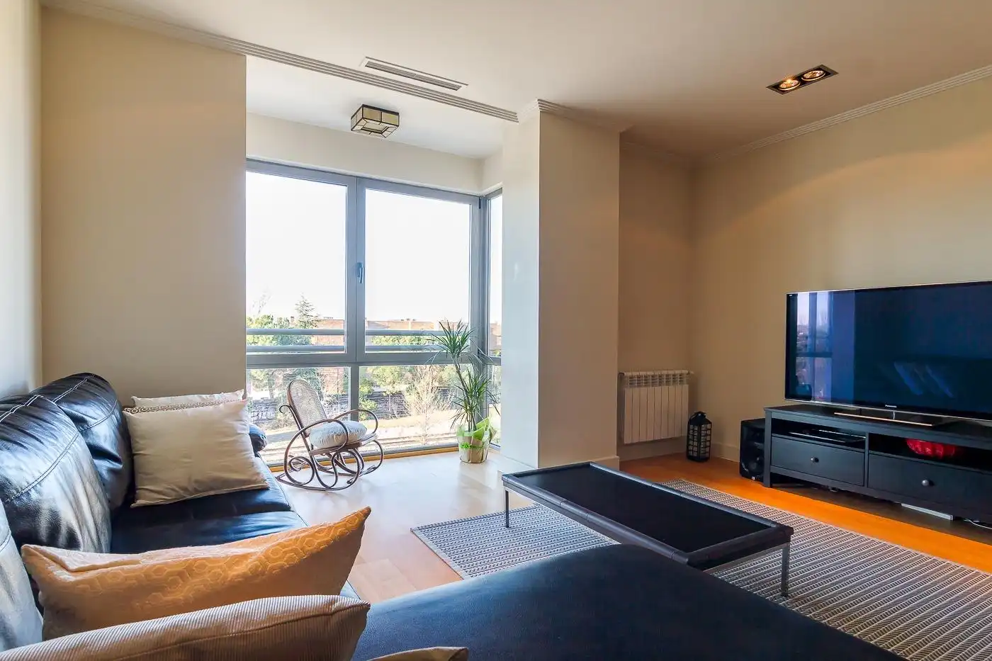 Sala de estar de Piso en venta en Madrid con Aire acondicionado, Calefacción y Jardín privado