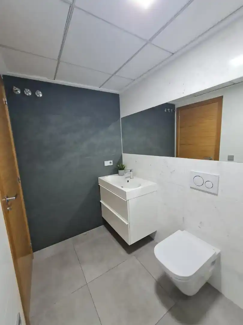 Bathroom of Flat for rent in Elche / Elx  with Air Conditioner, Furnished and Washing machine