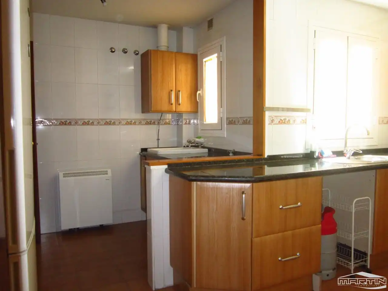 Cuina de Pis de lloguer en Lucena amb Aire condicionat, Terrassa i Moblat