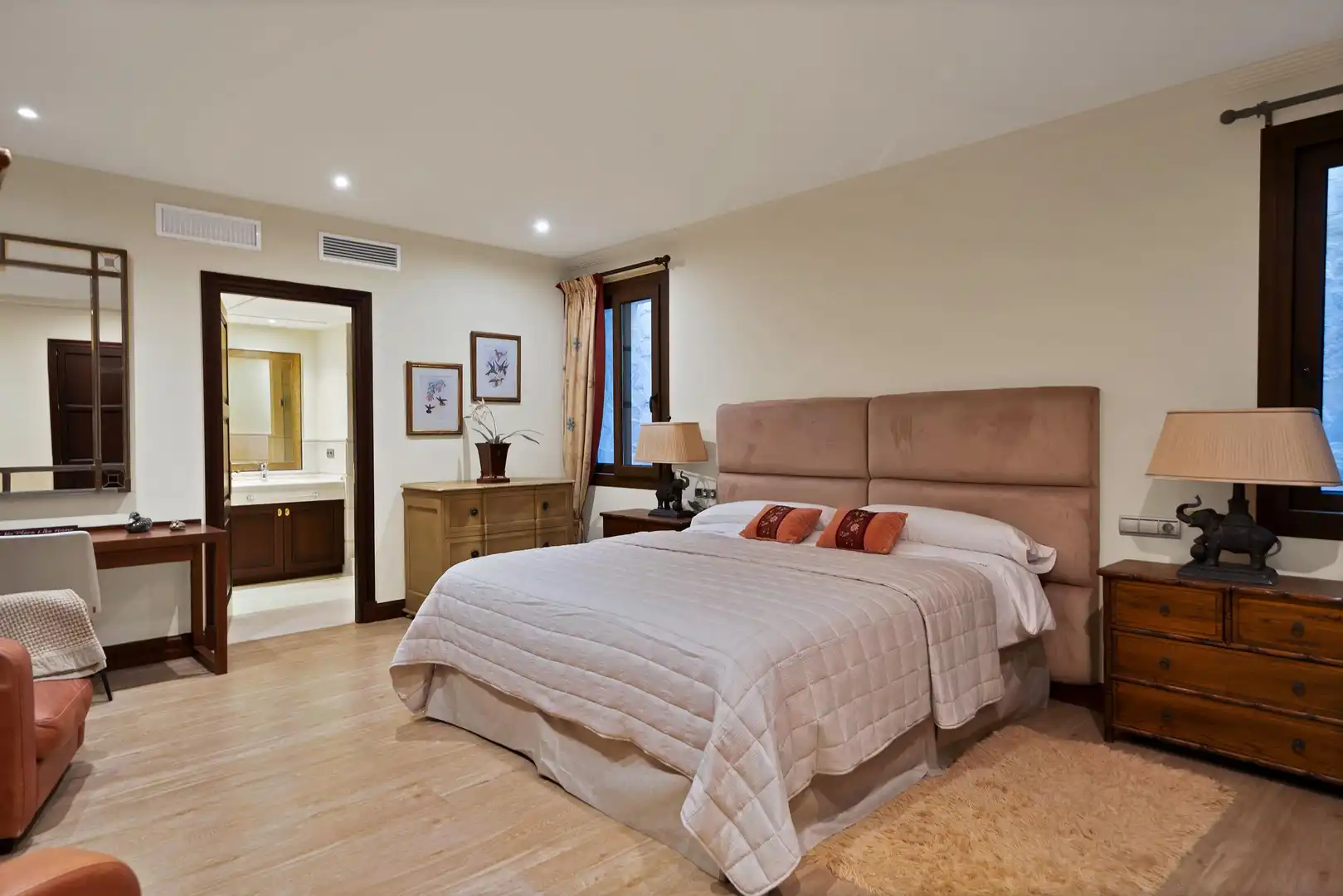 Habitación de Casa o chalet en venta en Marbella con Calefacción, Jardín privado y Terraza