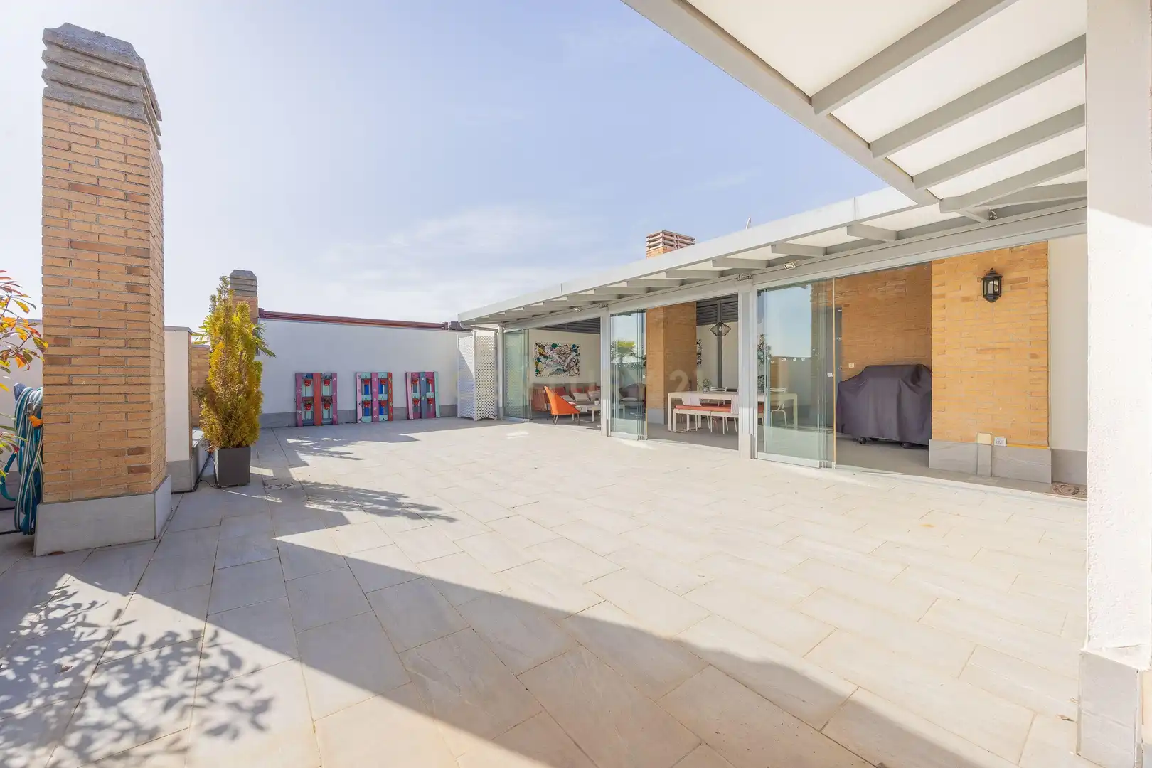 Terraza de Apartamento en venta en Madrid con Piscina