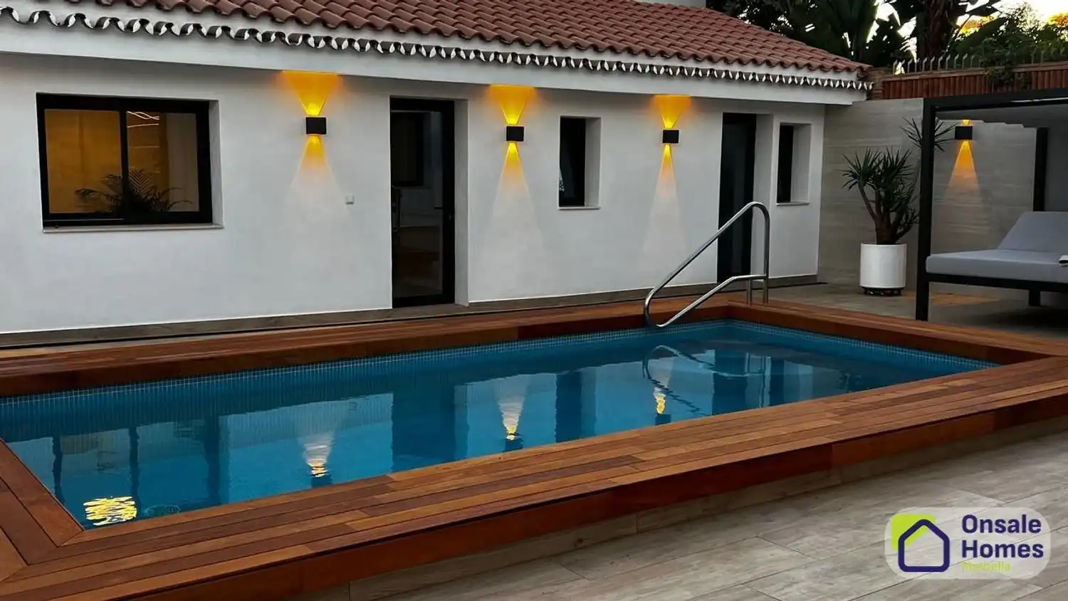 Piscina de Casa o chalet en venta en Marbella con Aire acondicionado, Jardín privado y Terraza
