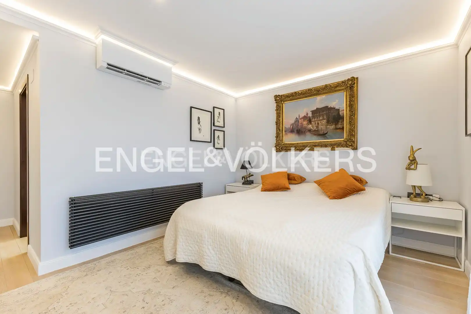 Bedroom of Houses for sale in Castelldefels  with Air Conditioner, Heating and Private garden