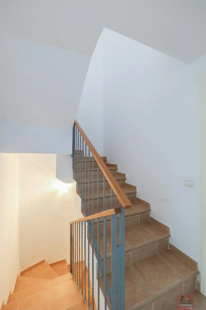Einfamilien-Reihenhaus zum Verkauf in Mijas mit Klimaanlage, Terrasse und Abstellraum