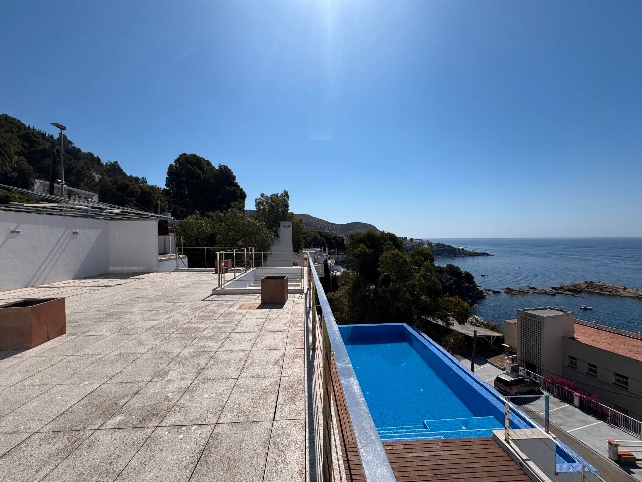 Swimming pool of House or chalet for sale in Roses  with Air Conditioner, Heating and Parquet flooring