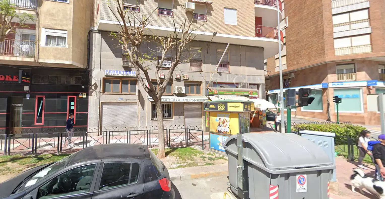 Vista exterior de Piso en venta en Crevillent